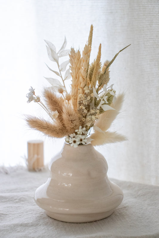 Uniek vaasje met droogbloemen